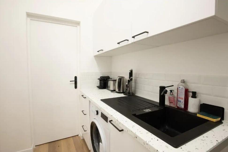 Appartement Renove Proche Du Sacre Coeur 4P Париж Екстериор снимка
